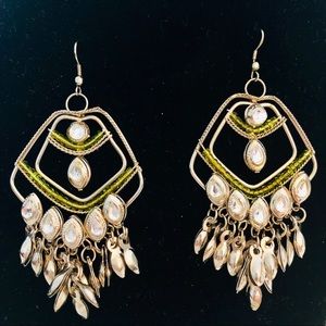 NWOT: Festival chic - boho lightweight earrings
